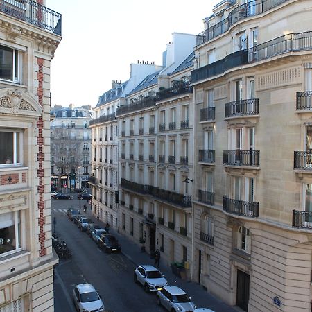 Hotel Bassano Paris Exterior foto