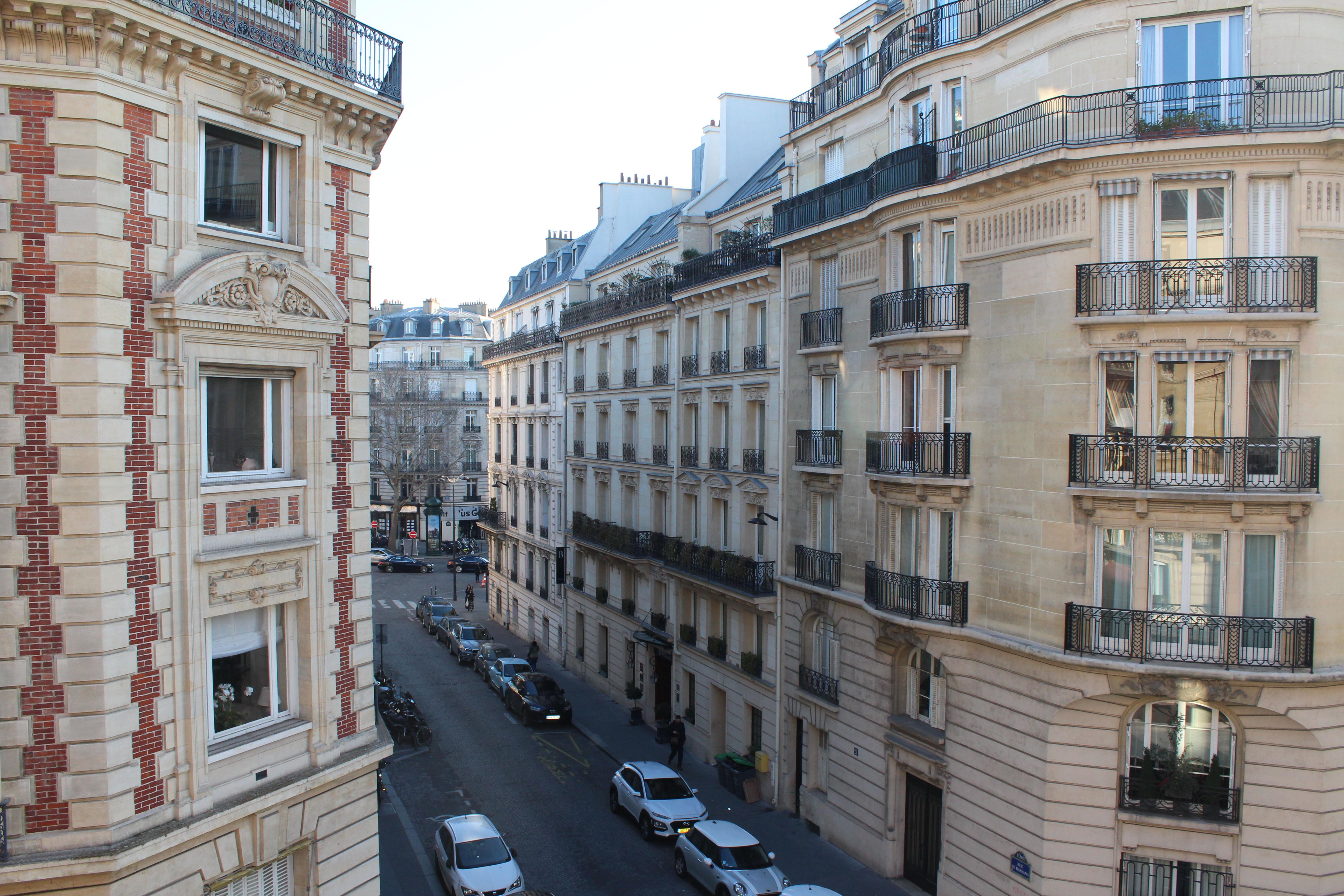 Hotel Bassano Paris Exterior foto